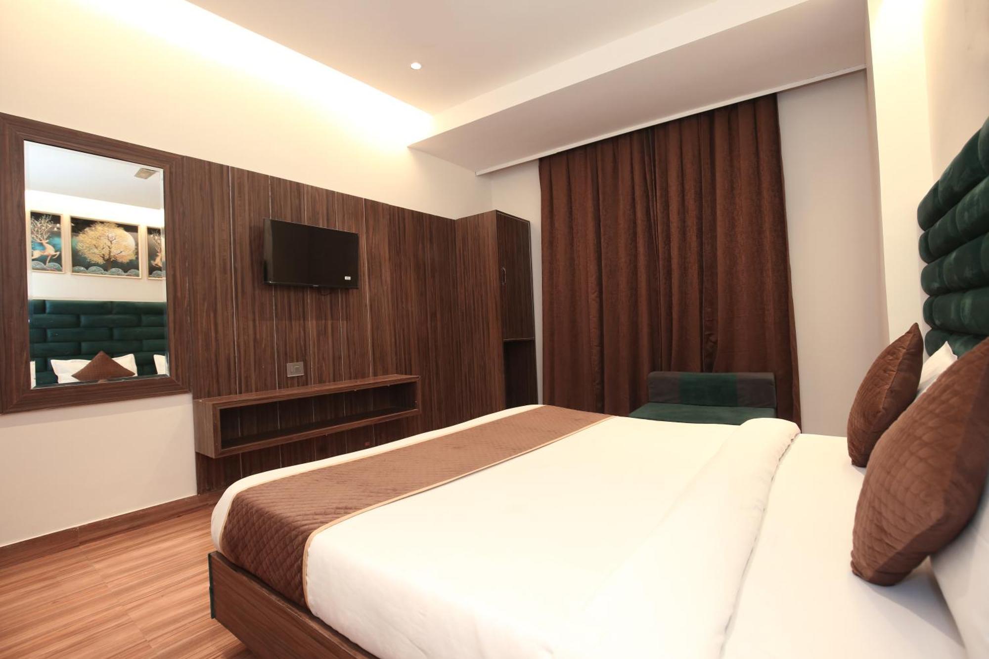 Park Plaza Hotel Near Golden Temple Amritsar Exterior photo